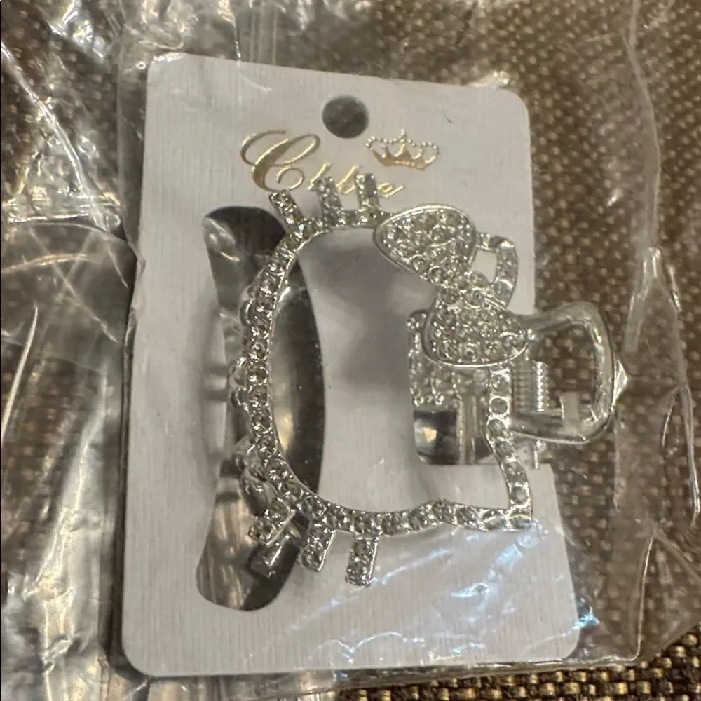 3226- Matt Fun Item- Double Sided Rhinestone Hello Kitty Hair Claw Clip